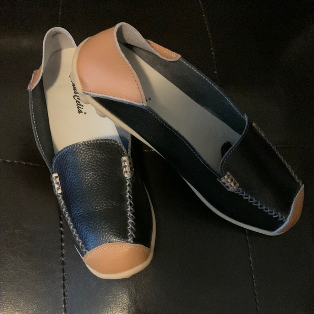 Women’s size 9/41 Black and Tan Loafers